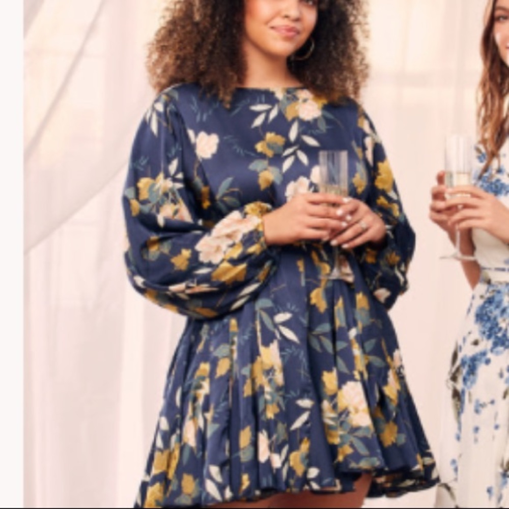 Lulus dress NWT